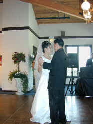 first_dance.jpg (60561 bytes)