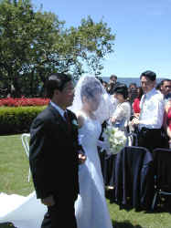 lydia_mr_li_ceremony.jpg (81274 bytes)