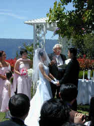 tom_lydia_vows.jpg (81641 bytes)